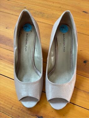 Bandolino Blush Peep-Toe Heels